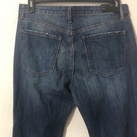 Numero Distressed Cropped Mid-Rise Jeans - Picture 8 of 9